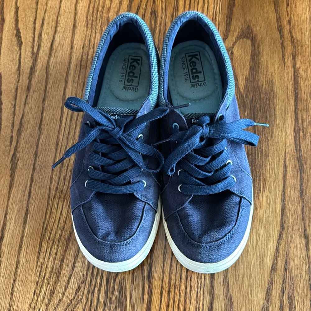 Navy Keds sneaker size 9